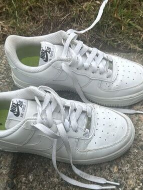 Nike Kids White Low-Top Sneakers